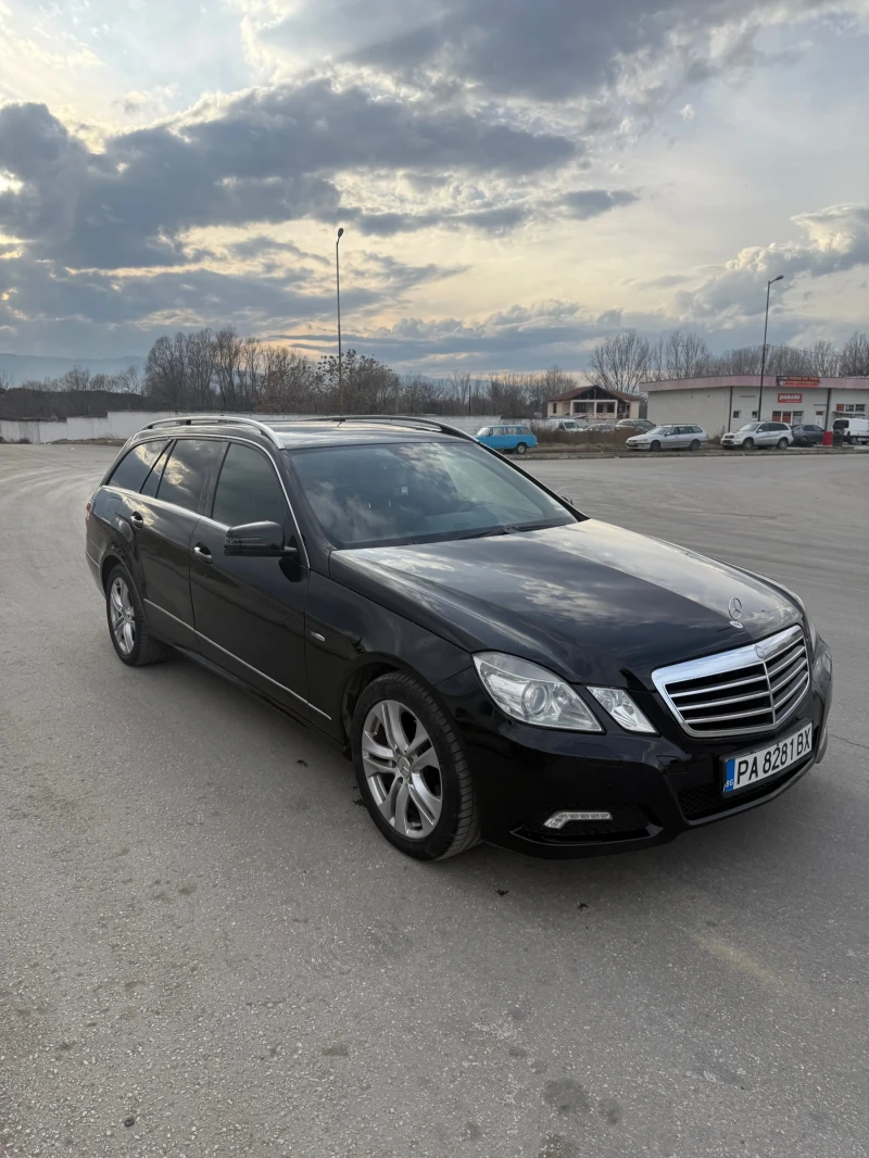 Mercedes-Benz E 220 E 220 Avantgarde , снимка 3 - Автомобили и джипове - 48883738