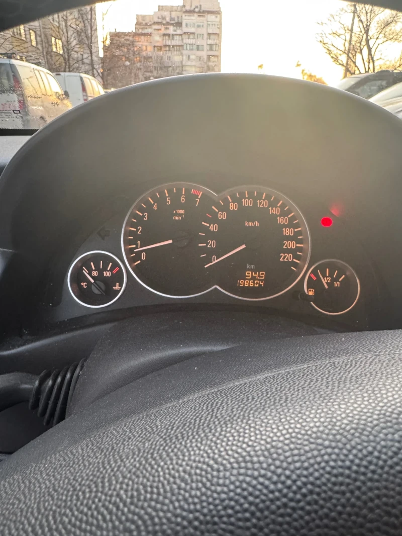 Opel Corsa, снимка 8 - Автомобили и джипове - 49171242