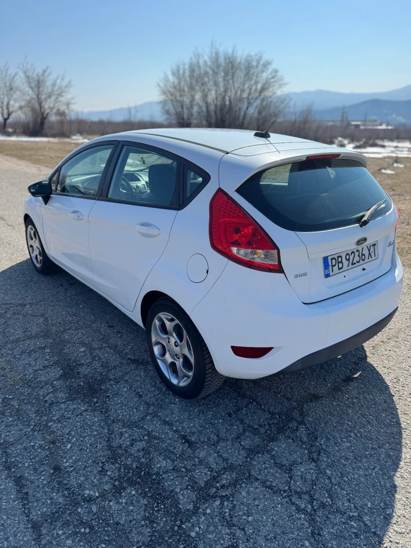 Ford Fiesta 1, 6 120К.С, снимка 5 - Автомобили и джипове - 49243386