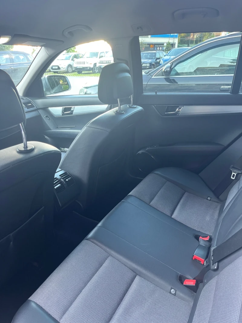 Mercedes-Benz C 220 W204, снимка 6 - Автомобили и джипове - 52035463