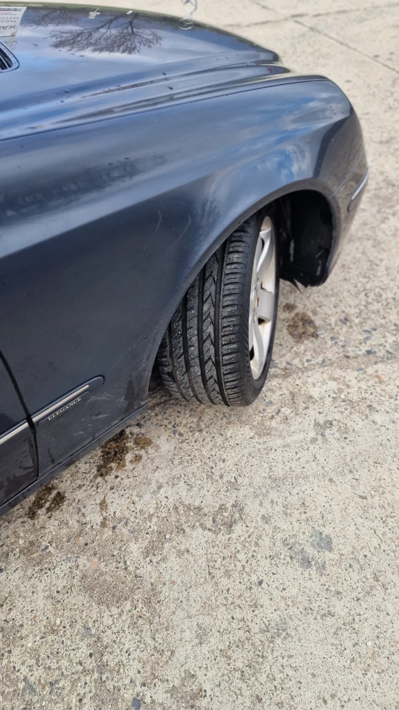 Mercedes-Benz E 200 Kompressor, снимка 4 - Автомобили и джипове - 52673419