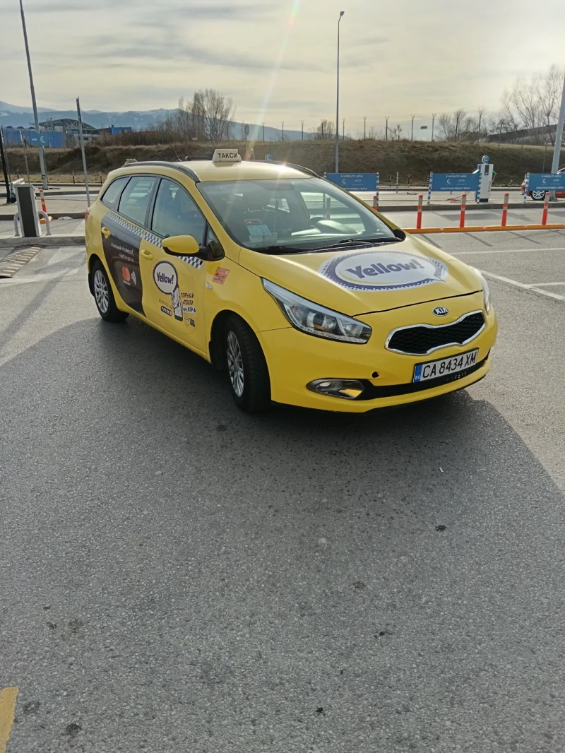 Kia Ceed, снимка 6 - Автомобили и джипове - 53040063
