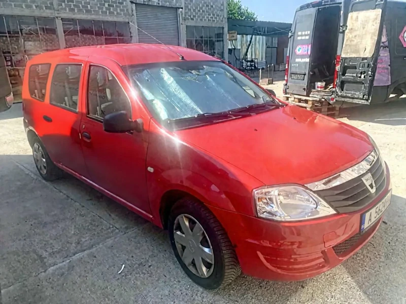 Dacia Logan, снимка 5 - Автомобили и джипове - 53233647