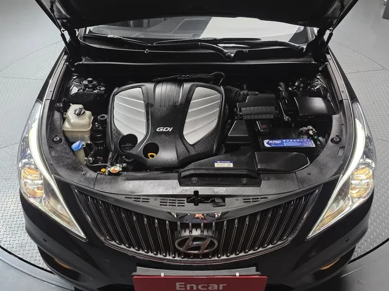 Hyundai Grandeur Hg300 Premium, снимка 6 - Автомобили и джипове - 53777571