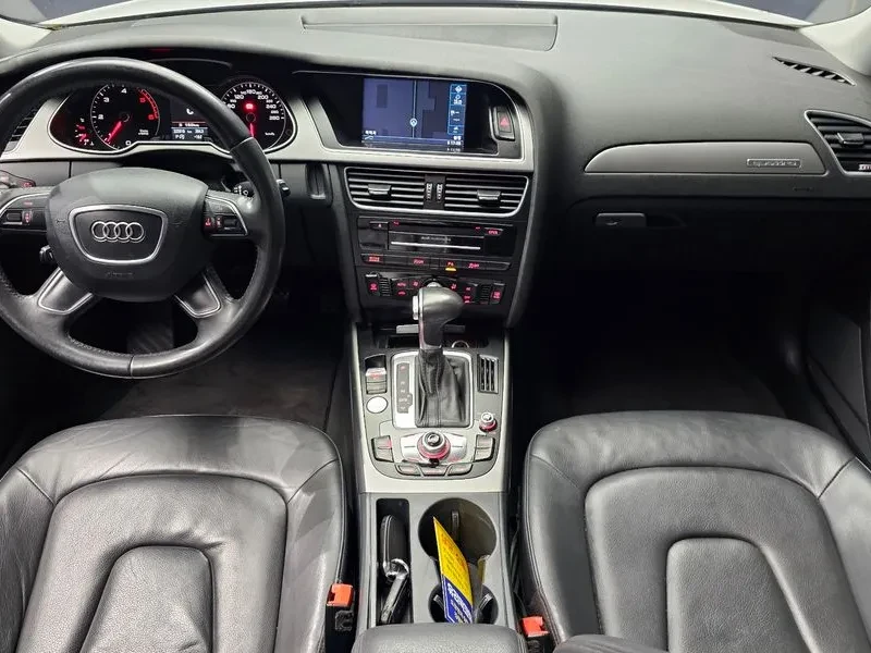 Audi A4 2.0 TDI Quattro, снимка 7 - Автомобили и джипове - 54550858