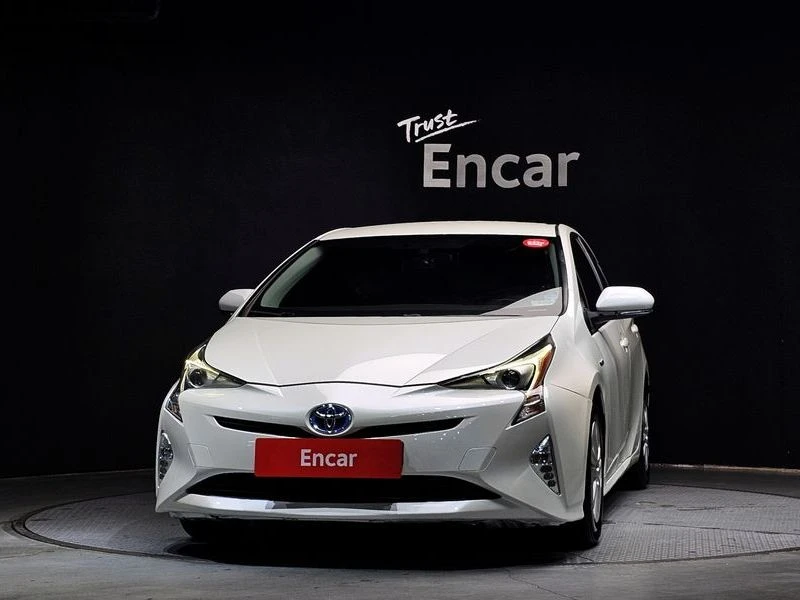 Toyota Prius 1.8 E| 121к.с.| ВКЛ.ТЕХНОТЕСТ, снимка 3 - Автомобили и джипове - 55622342