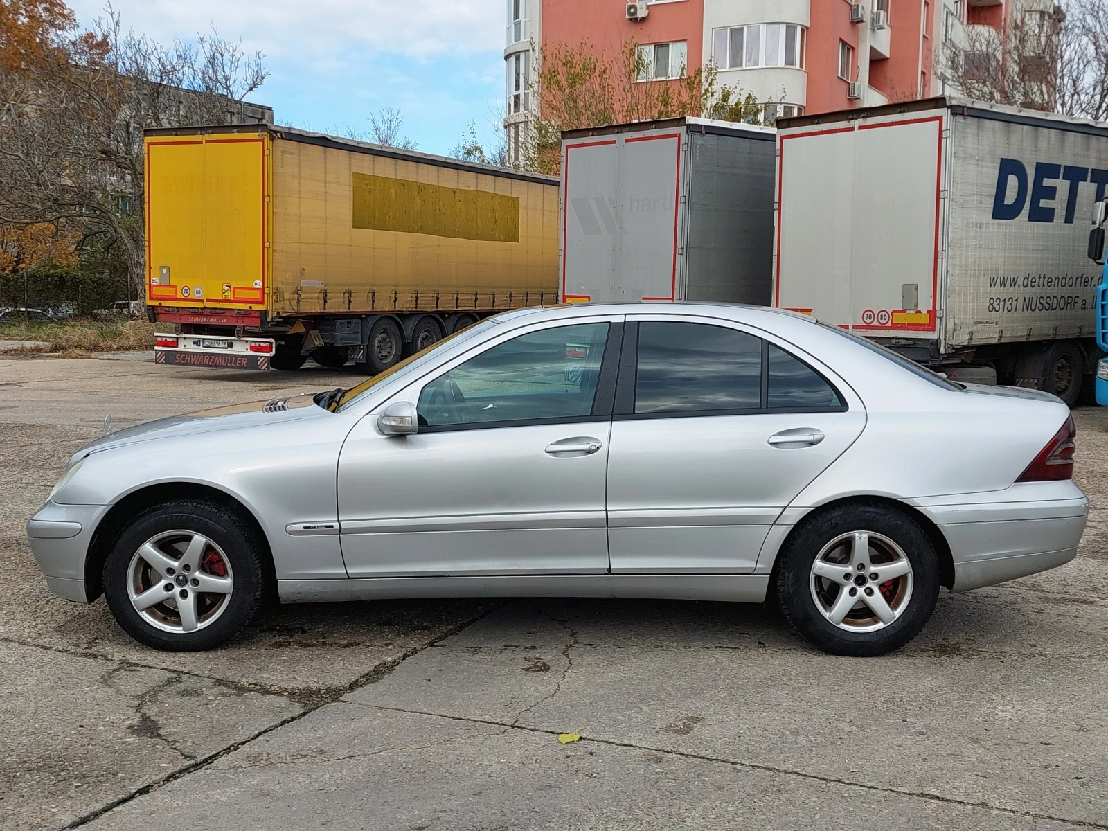 Mercedes-Benz C 220 2.2CDI * АВТОМАТИК * РЕГИСТРИРАН *  - изображение 3