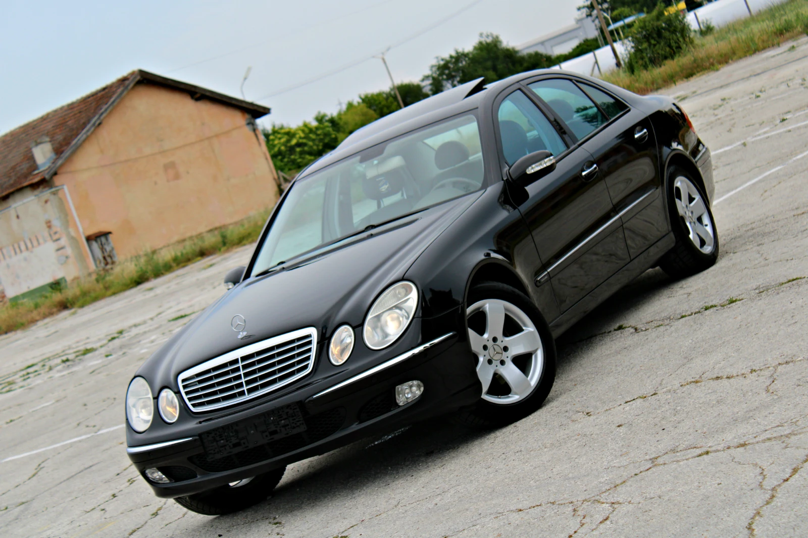 Mercedes-Benz E 320 Full Екстри Швейцария | Mobile.bg — изображение 1