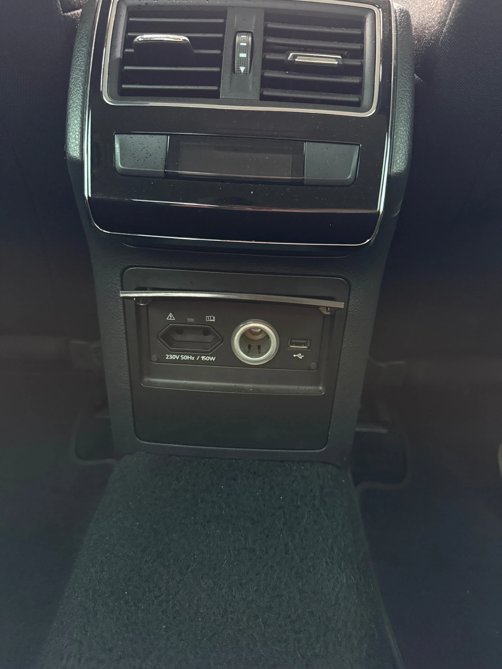 Skoda Superb 2017 - Автоматик, Напълно обслужена, Реални км - изображение 10