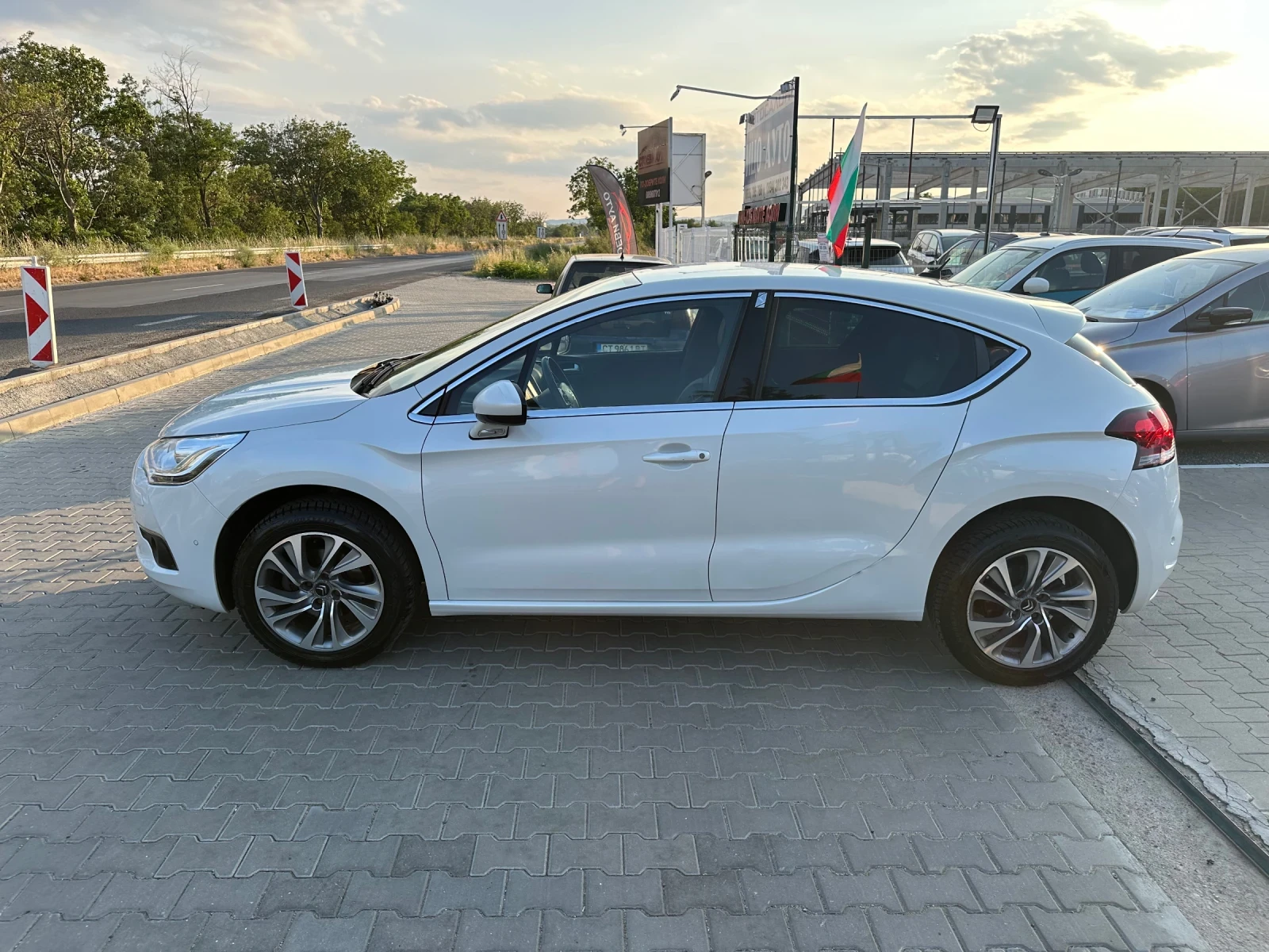 Citroen DS4 1.6HDI Navi PDC Ксенон  - изображение 3