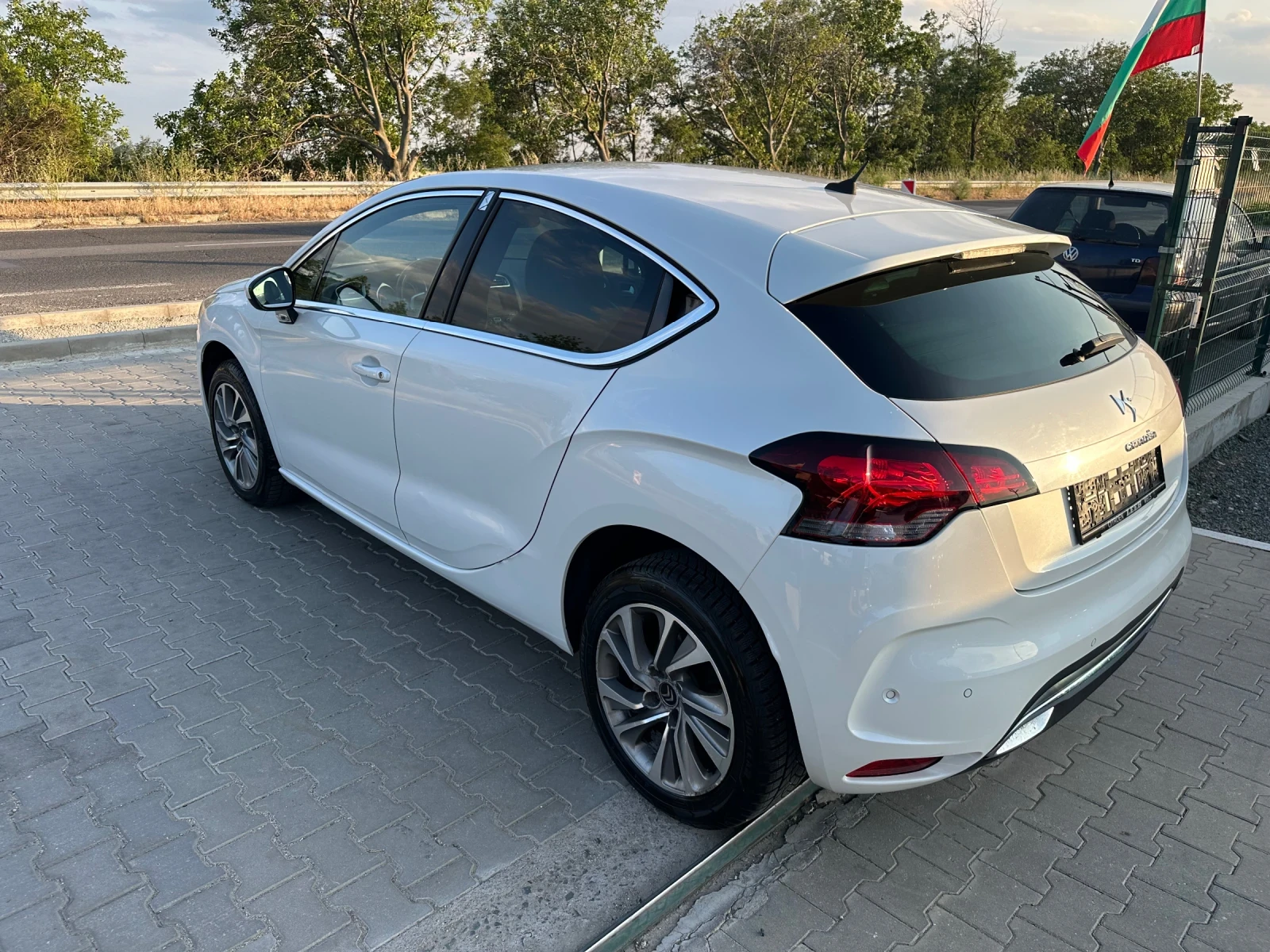 Citroen DS4 1.6HDI Navi PDC Ксенон  - изображение 4