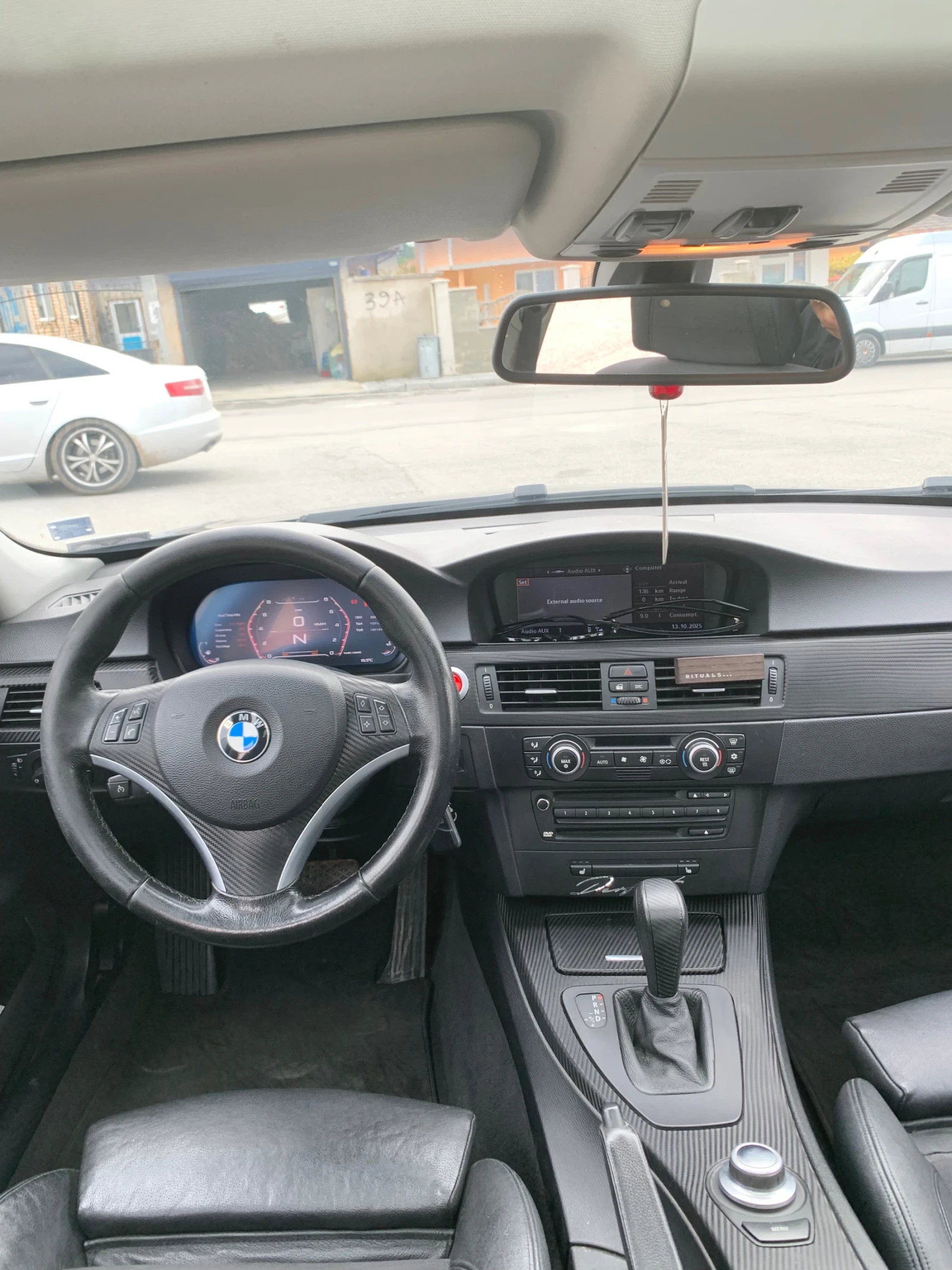 BMW 335  - изображение 8