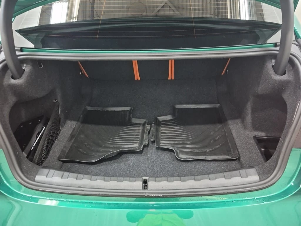 BMW M3 * SEDAN * CARFAX *    | Mobile.bg   16