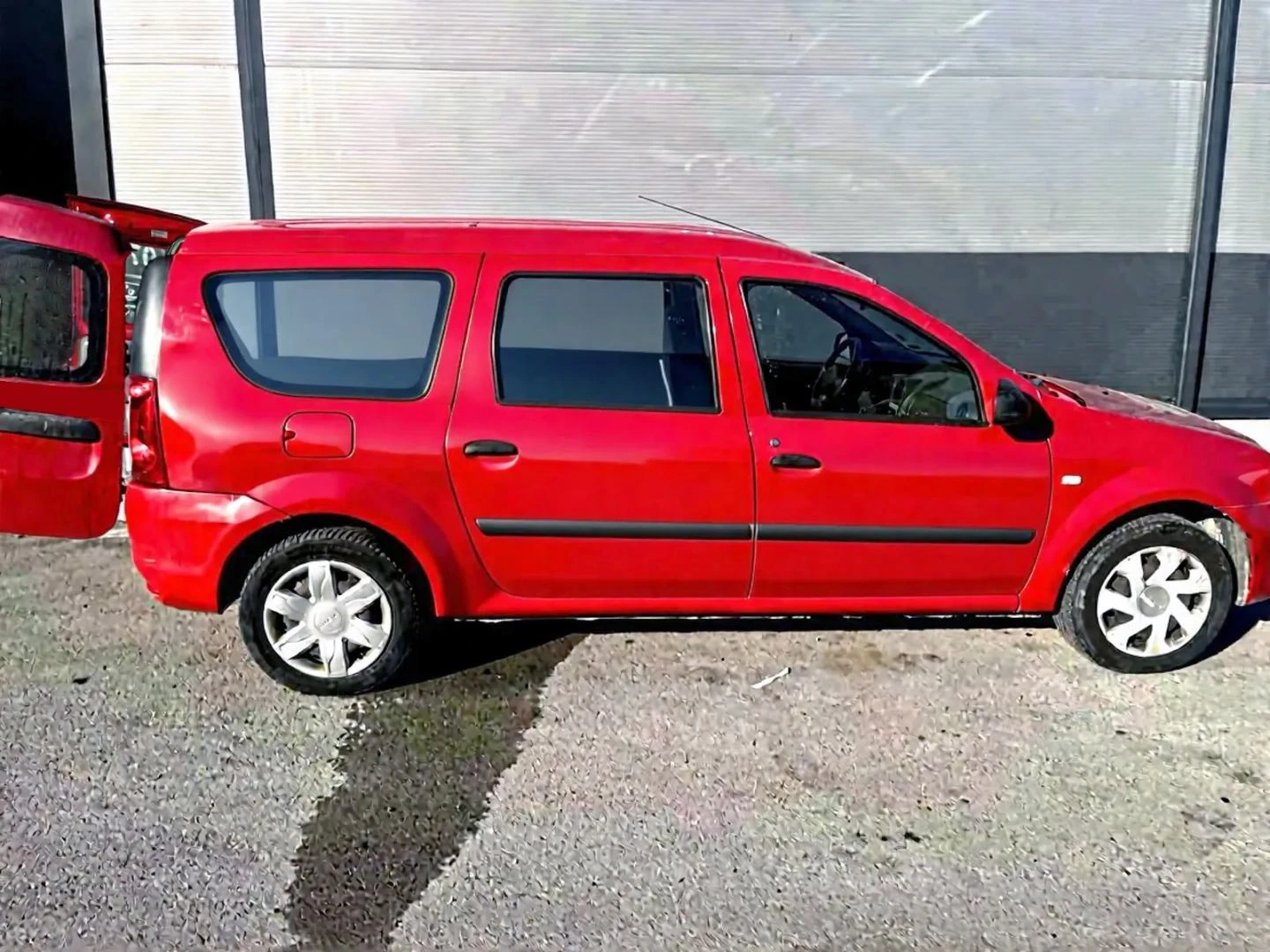 Dacia Logan  - изображение 4