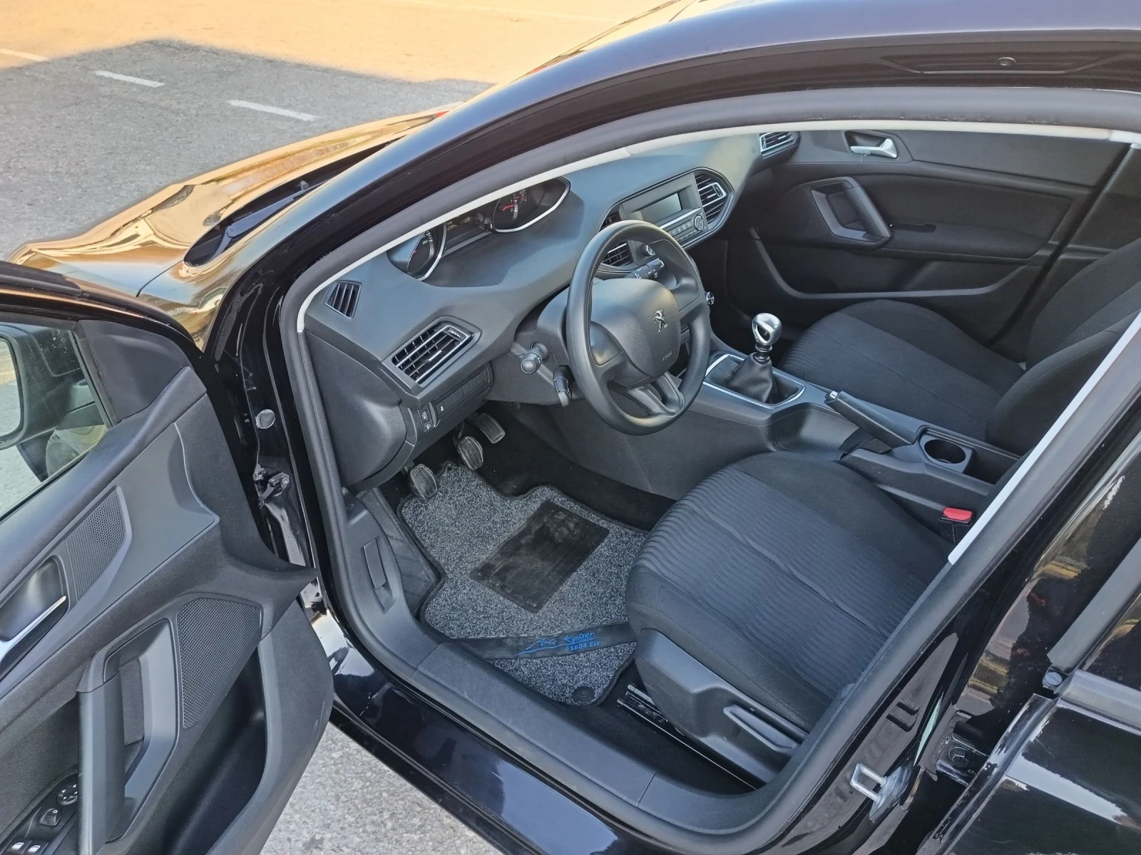 Peugeot 308 1.6.125 кс, снимка 11 - Автомобили и джипове - 53739851