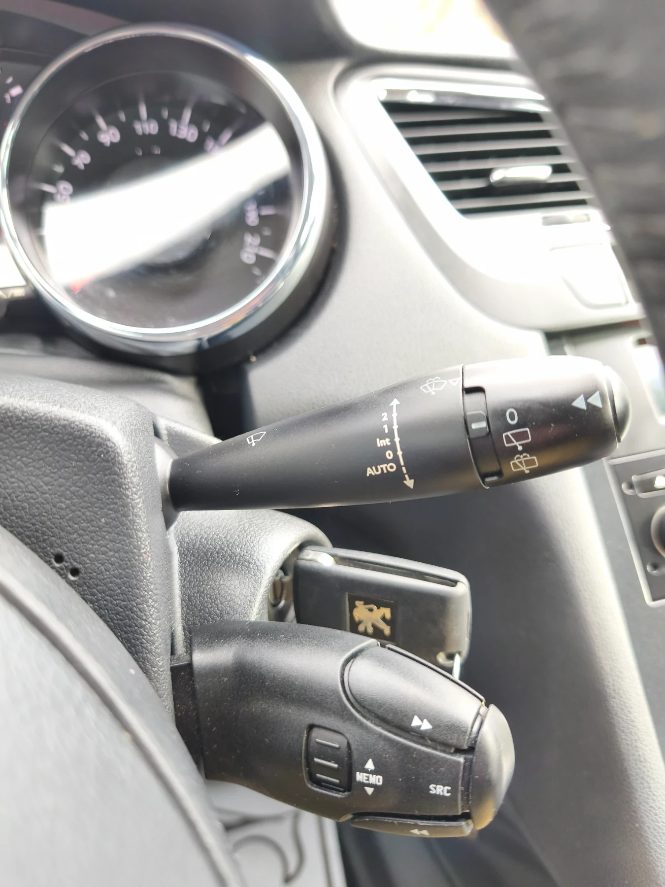 Peugeot 5008 1.6 VTI TOP, снимка 15 - Автомобили и джипове - 53904458