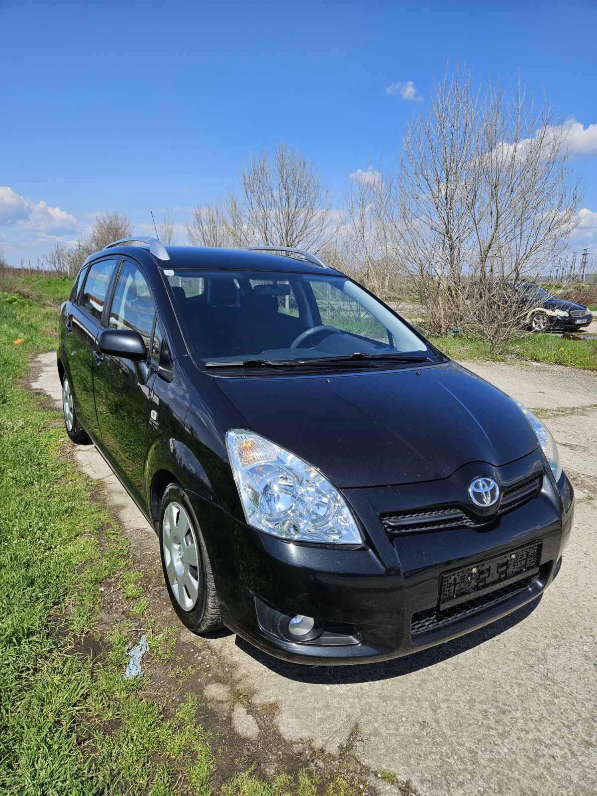 Toyota Corolla verso 2.2 D4D 136HP, снимка 2 - Автомобили и джипове - 54098303
