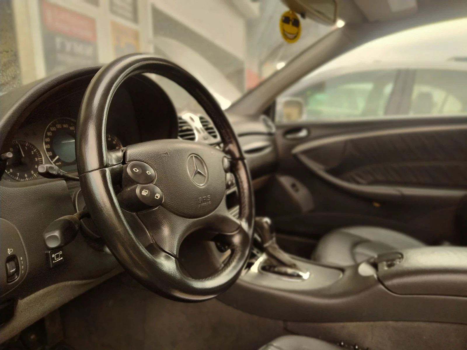 Mercedes-Benz CLK, снимка 6 - Автомобили и джипове - 54337327