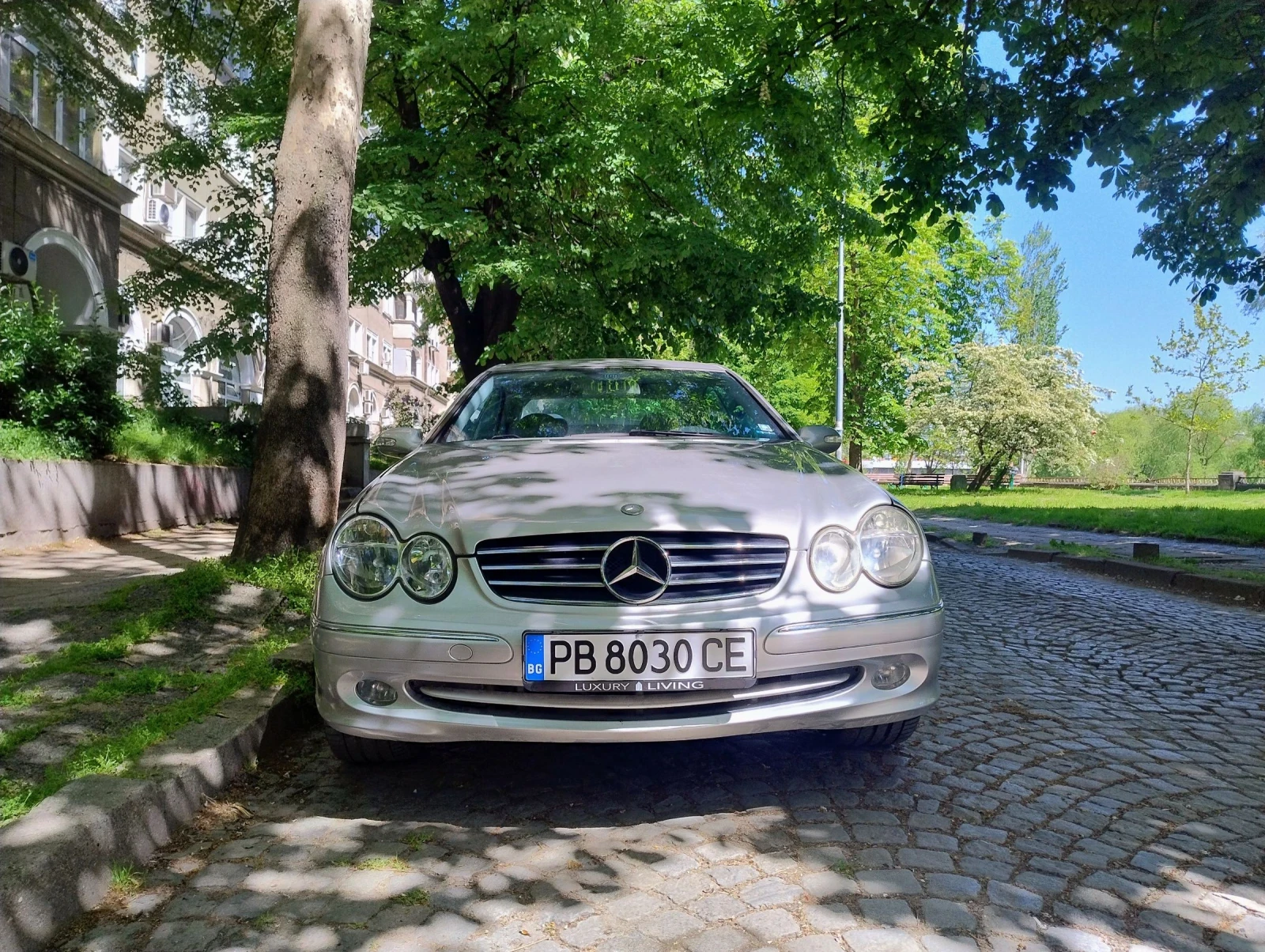 Mercedes-Benz CLK, снимка 2 - Автомобили и джипове - 54337327