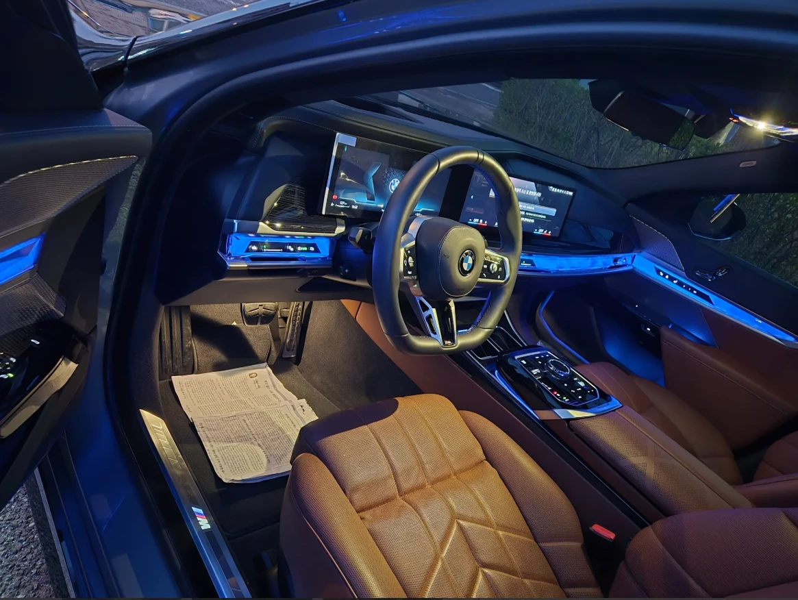BMW 740 M SPORT, снимка 6 - Автомобили и джипове - 54399275