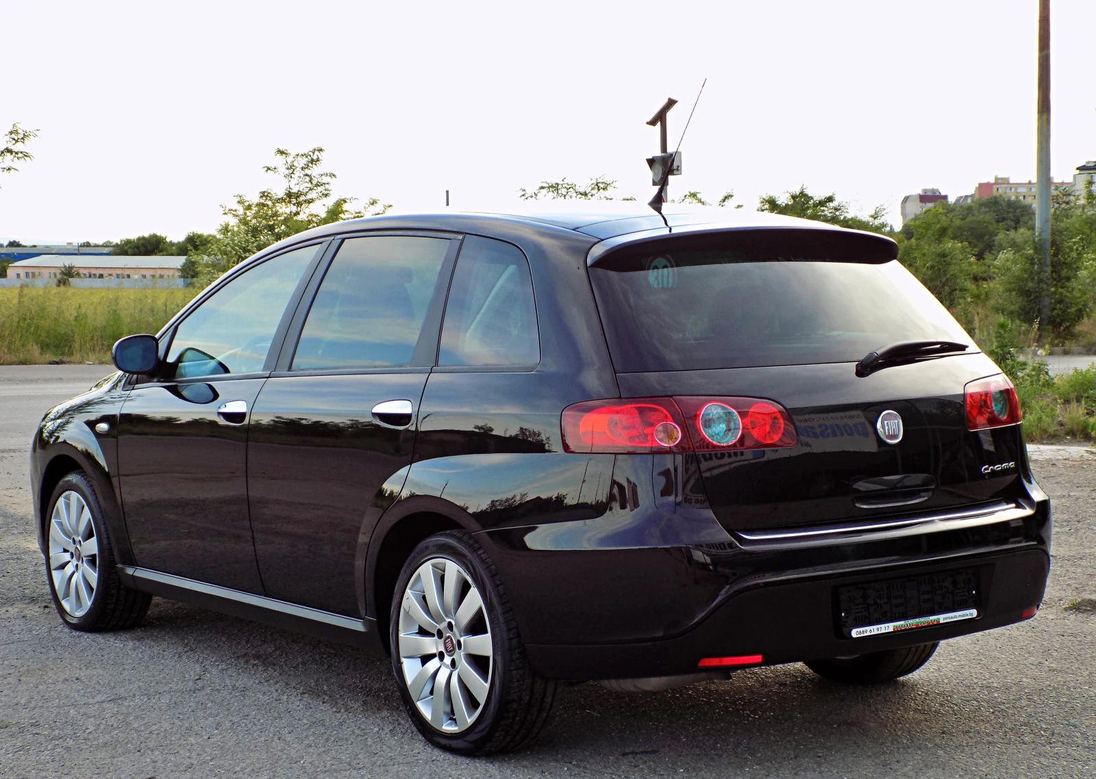 Fiat Croma 1.8i/140к./133 000 км/КЛИМАТРОНИК/КАТО НОВА, снимка 5 - Автомобили и джипове - 54826082