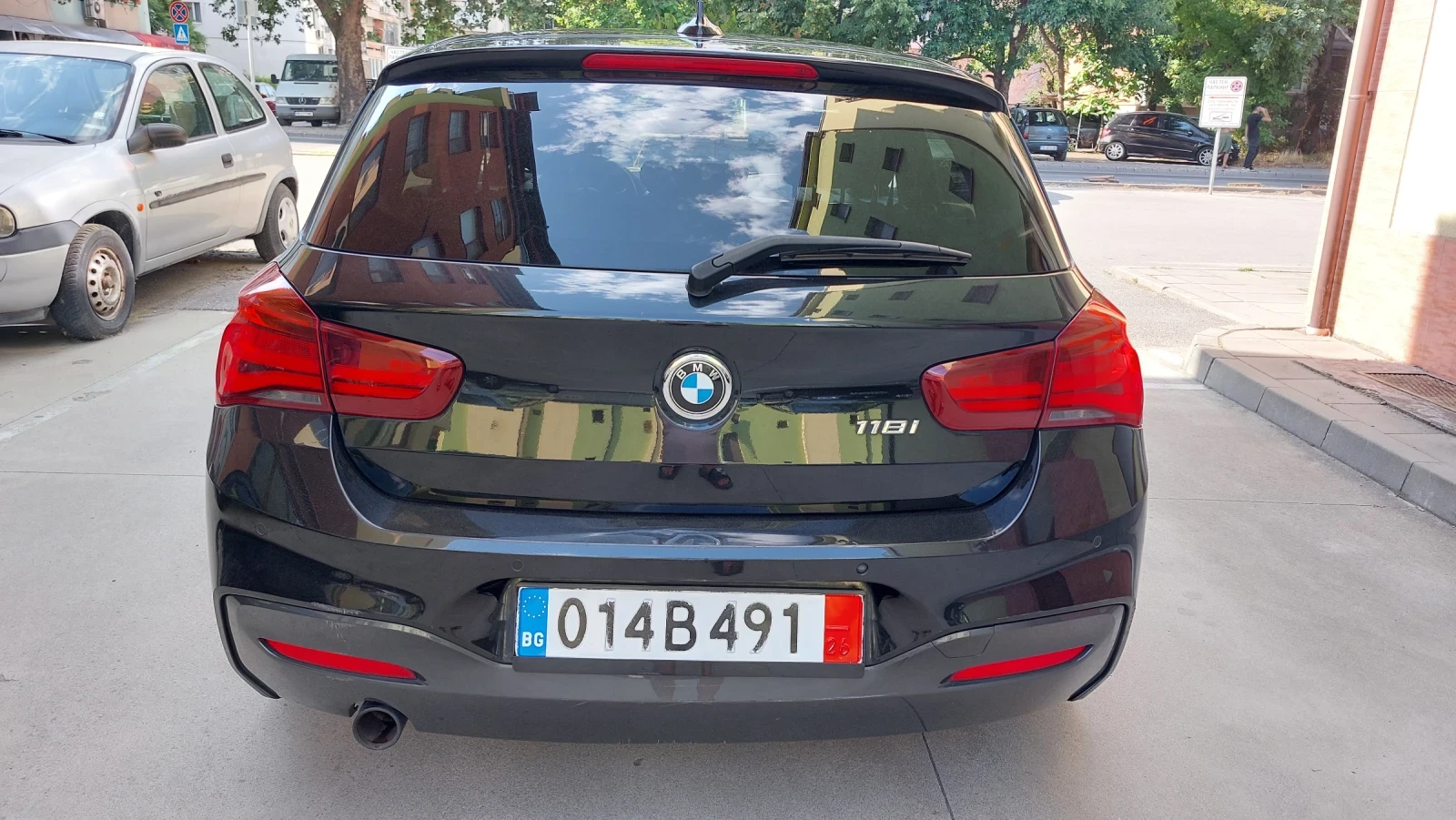 BMW 118 BMW 118I M Paket, снимка 5 - Автомобили и джипове - 55334076