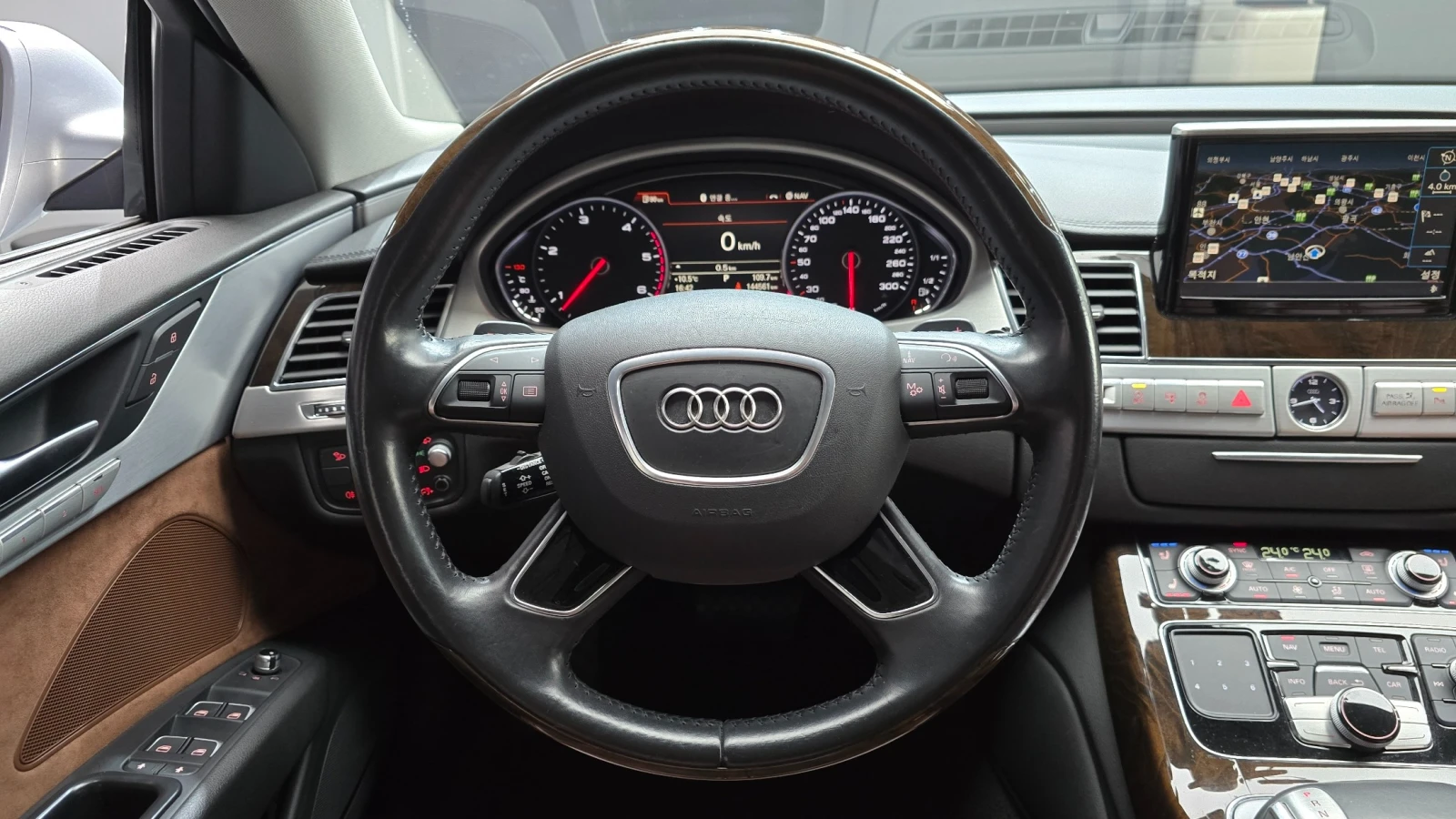 Audi A8 4.2 V8 60TDI Quattro, снимка 12 - Автомобили и джипове - 55787149
