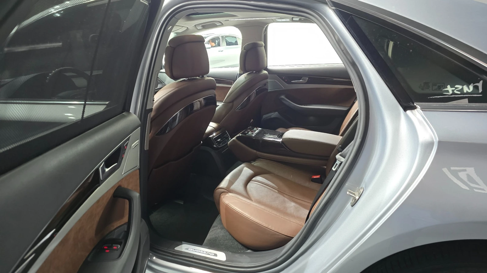 Audi A8 4.2 V8 60TDI Quattro, снимка 10 - Автомобили и джипове - 55787149