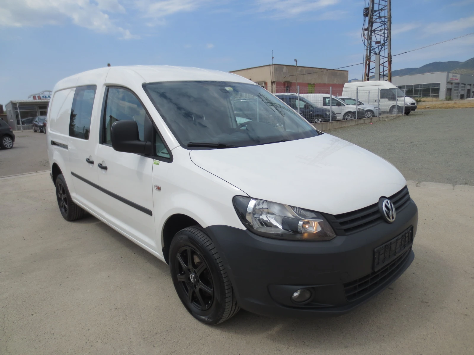 VW Caddy 1.6 TDI* �����*  | Mobile.bg � ����������� 3