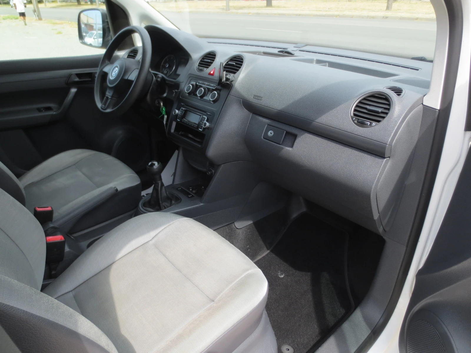 VW Caddy 1.6 TDI* �����*  | Mobile.bg � ����������� 11