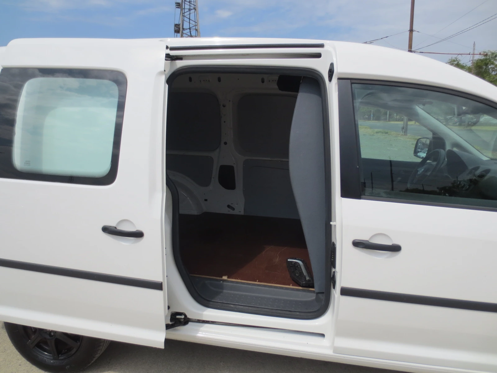 VW Caddy 1.6 TDI* �����*  | Mobile.bg � ����������� 13