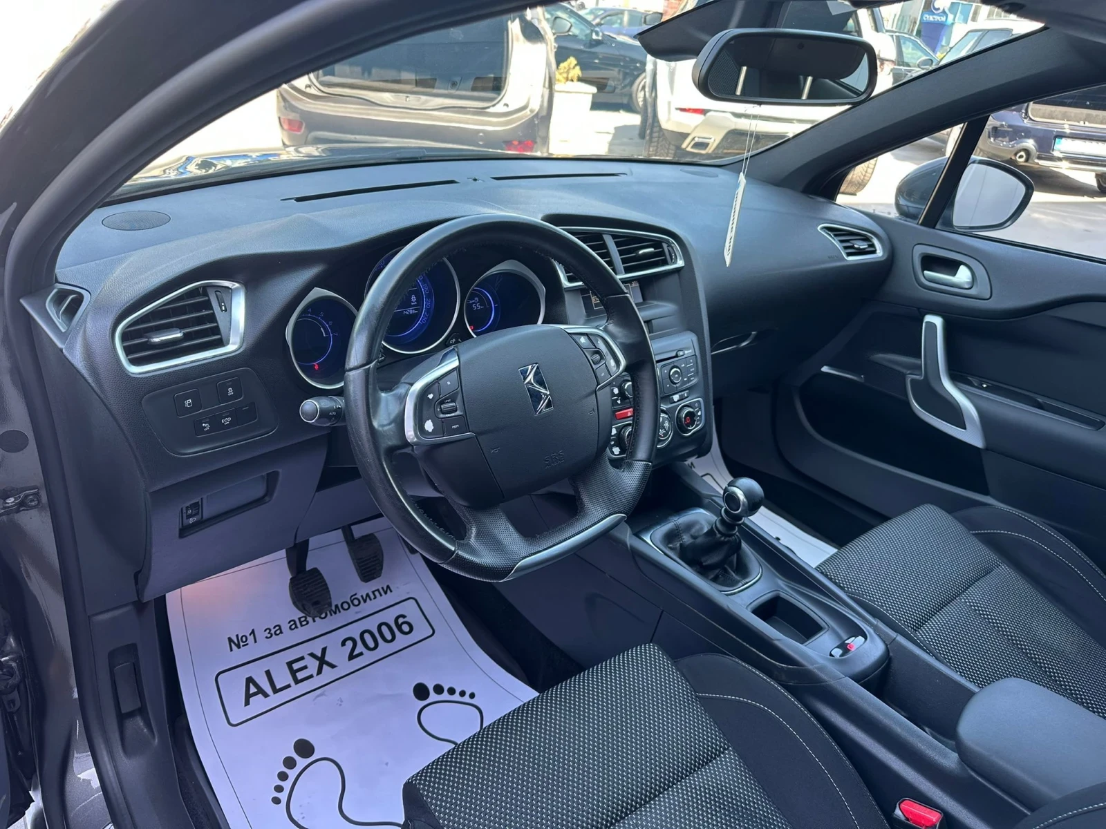 Citroen DS4, снимка 6 - Автомобили и джипове - 55888131