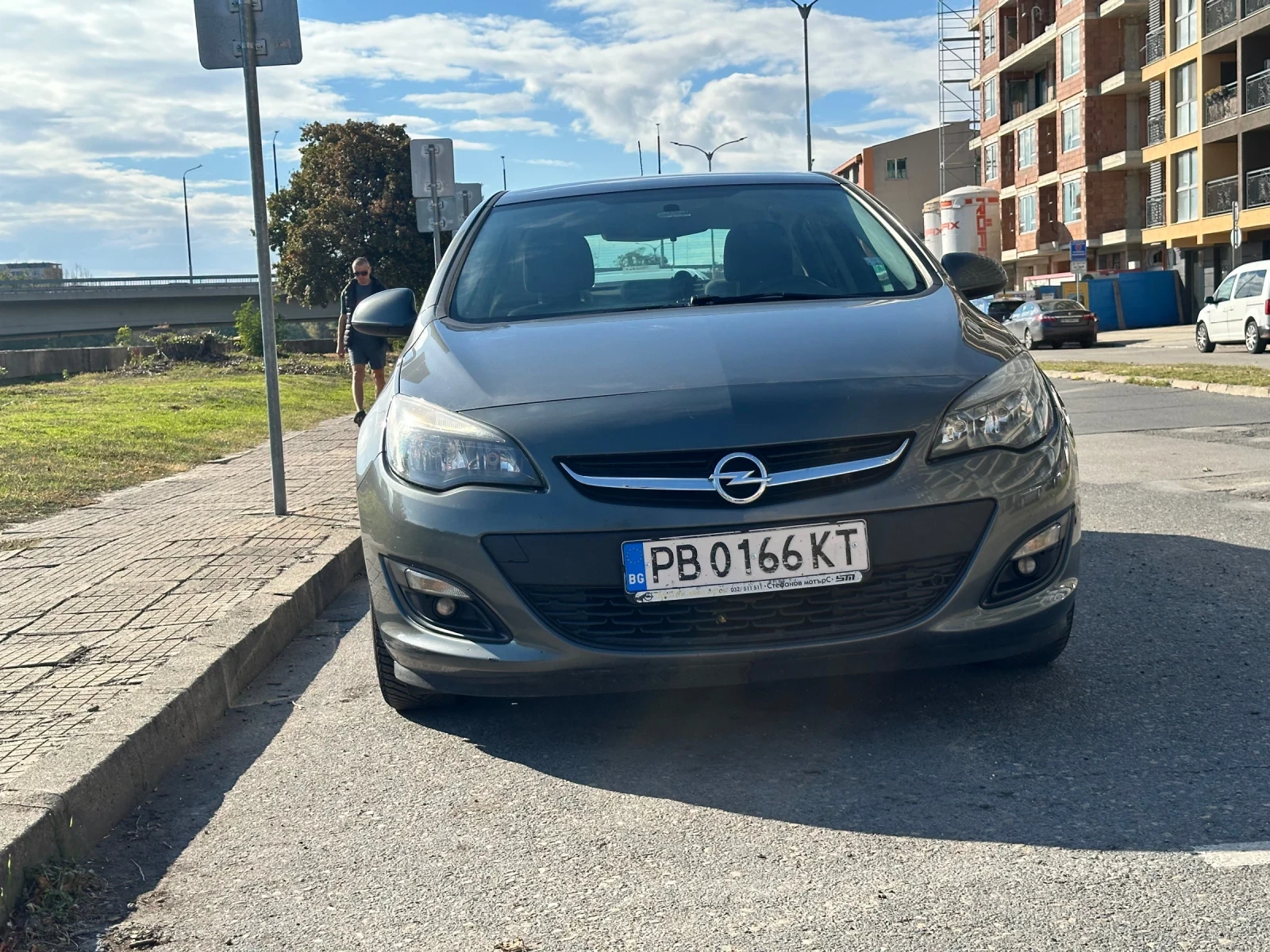 Opel Astra J - 140 hp, снимка 2 - Автомобили и джипове - 56553598