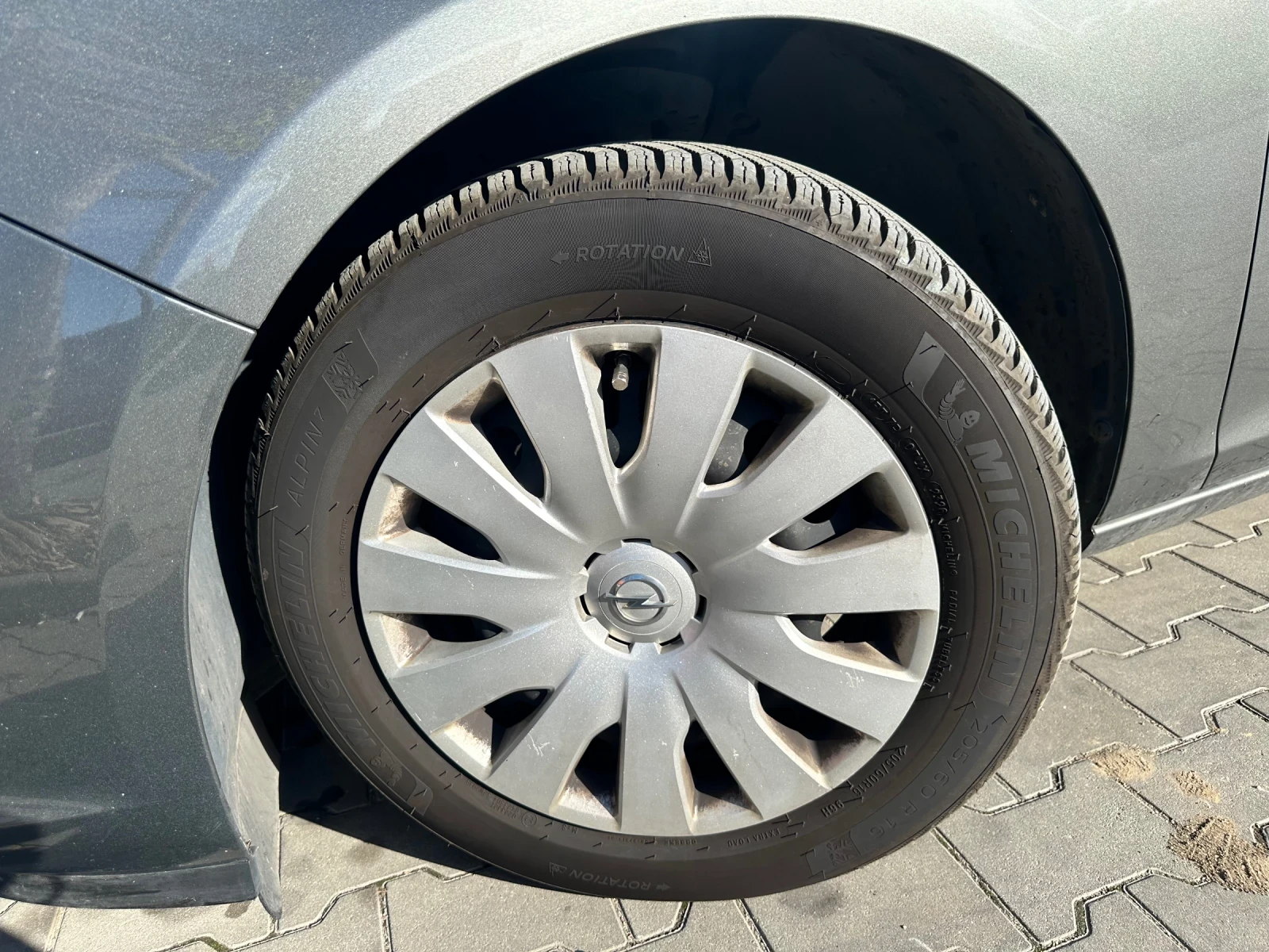 Opel Astra J - 140 hp, снимка 15 - Автомобили и джипове - 56553598