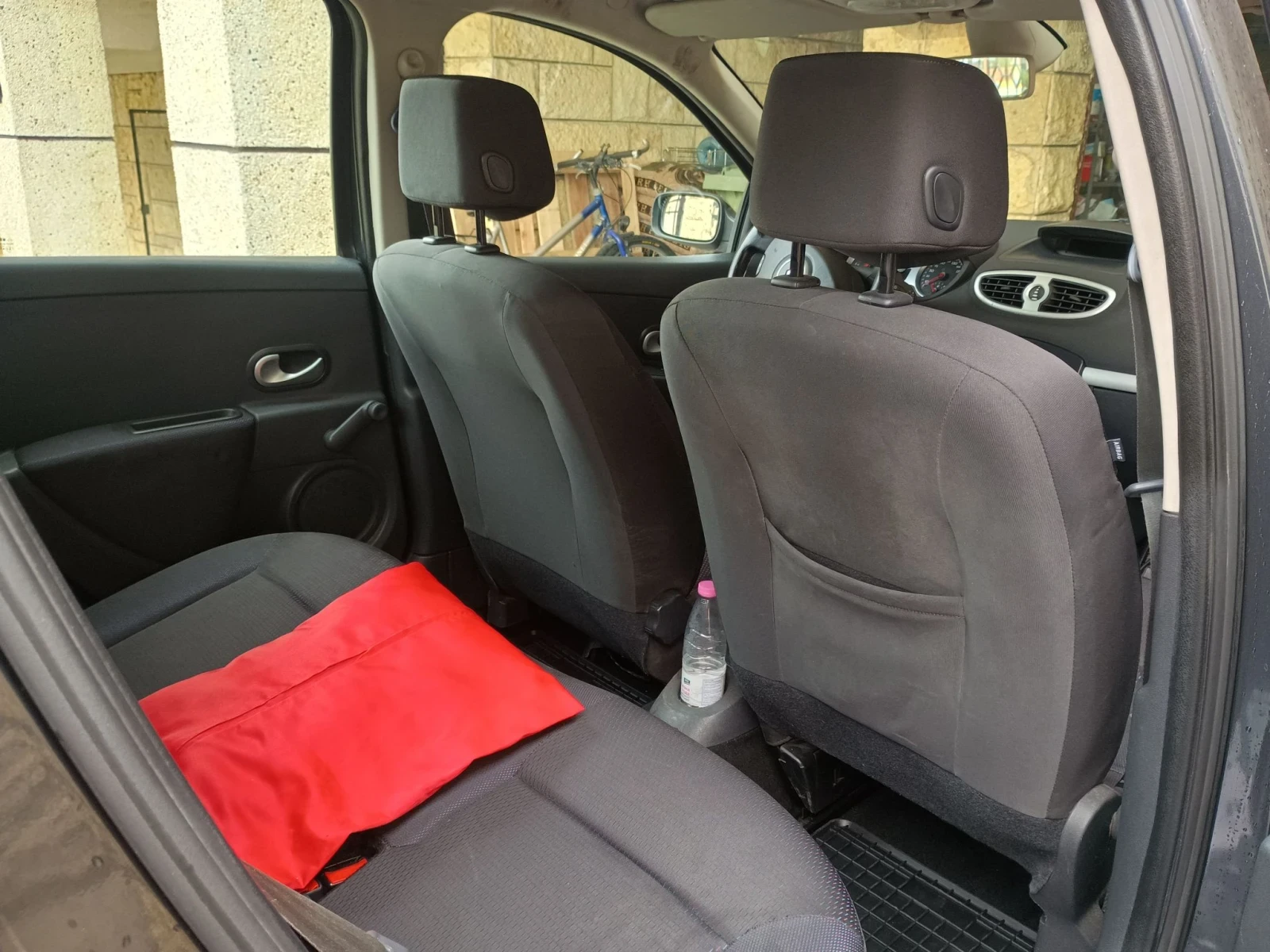 Renault Clio, снимка 5 - Автомобили и джипове - 56610516