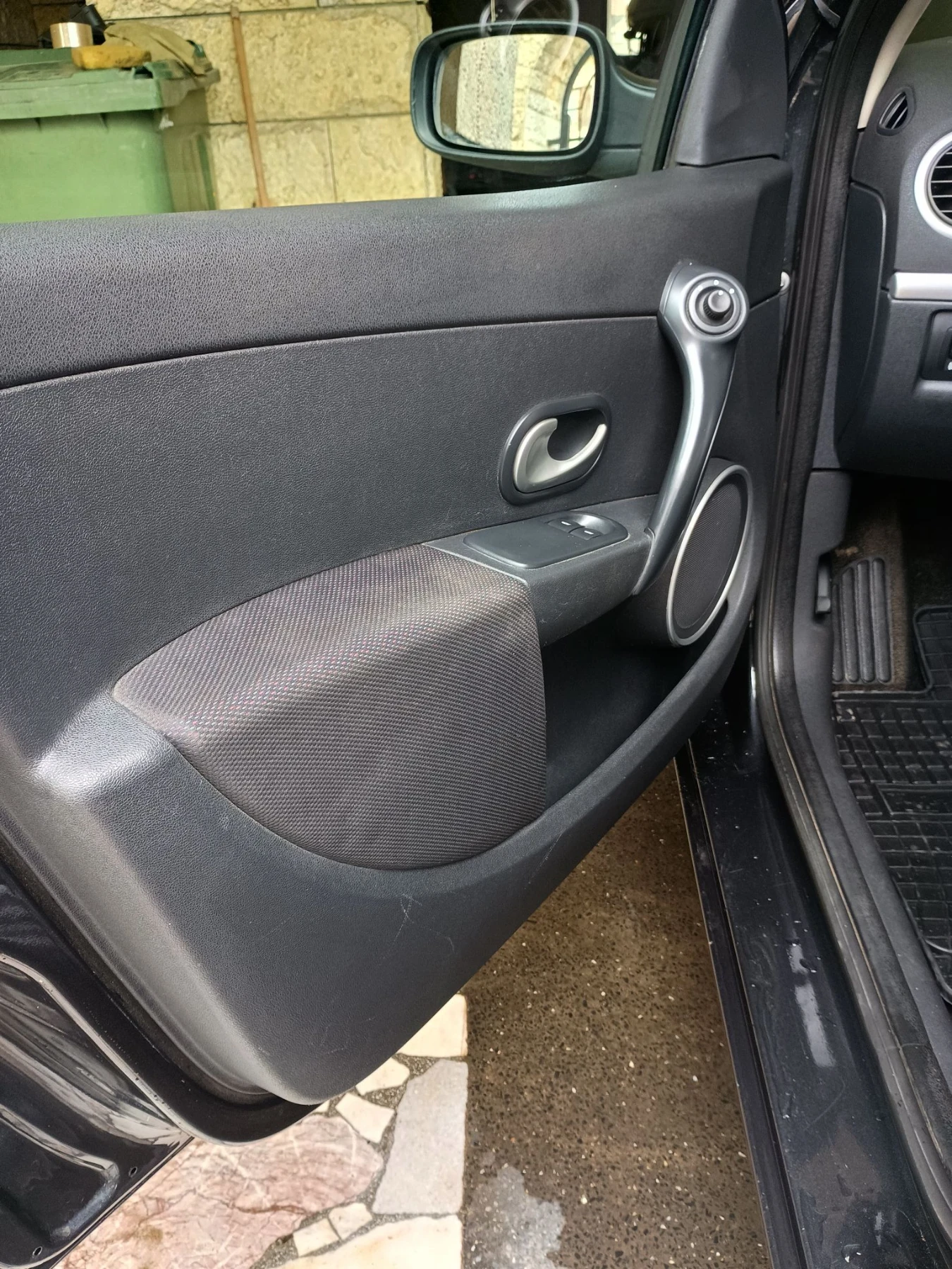 Renault Clio, снимка 10 - Автомобили и джипове - 56610516