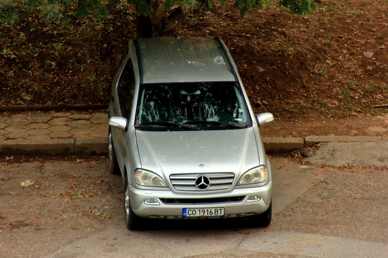 Mercedes-Benz ML 270 2.7, снимка 3 - Автомобили и джипове - 53091207
