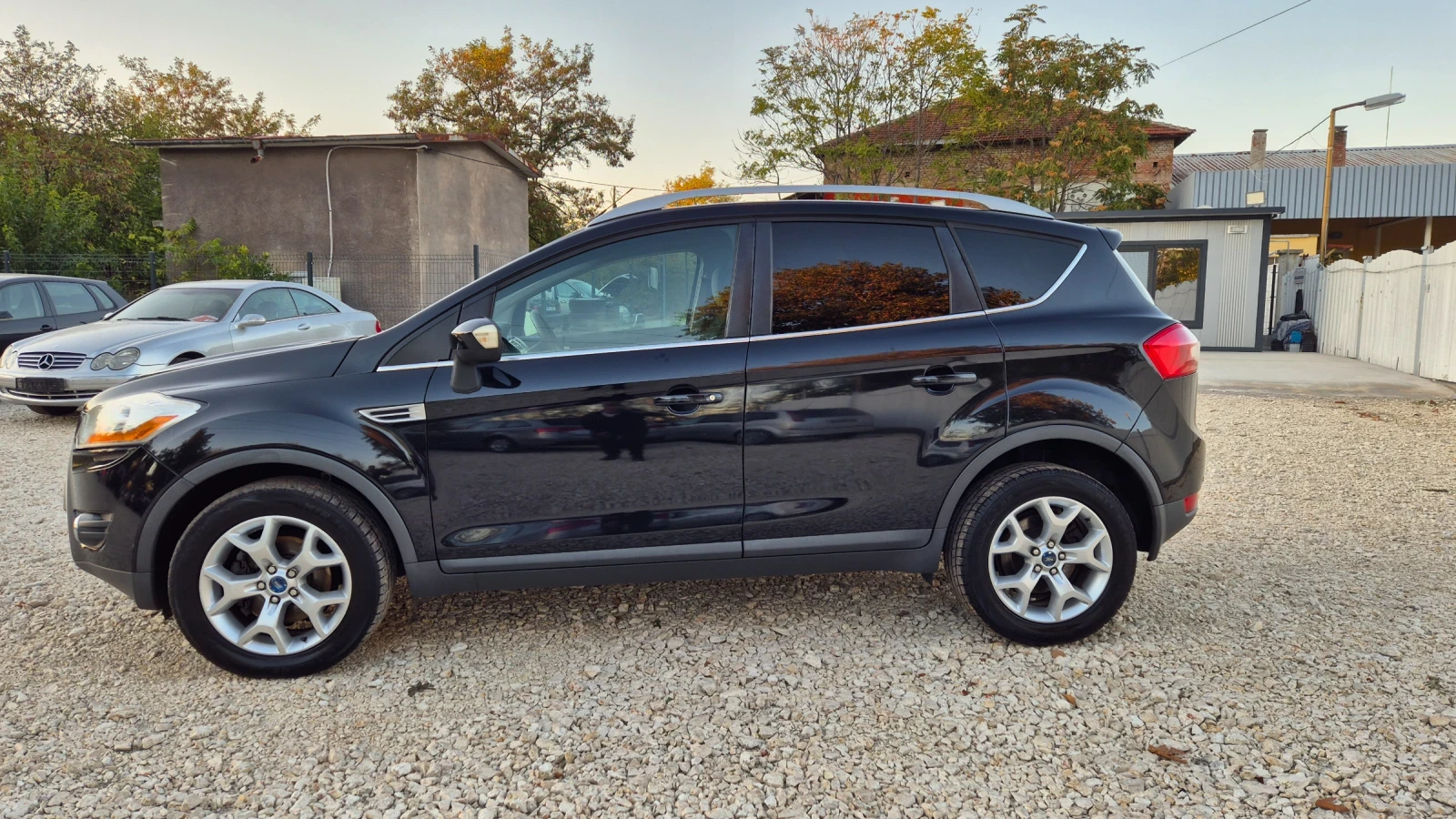 Ford Kuga 2.0 - изображение 4