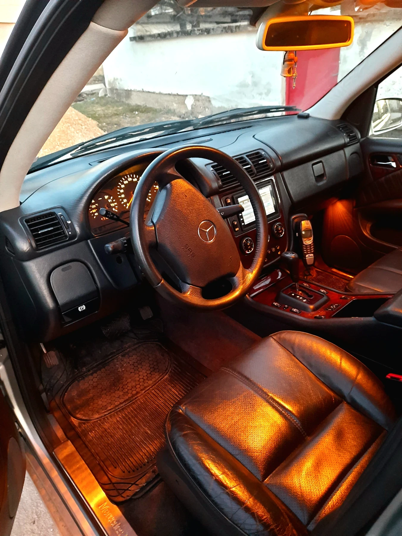 Mercedes-Benz ML 270 2.7 | Mobile.bg � ����������� 11