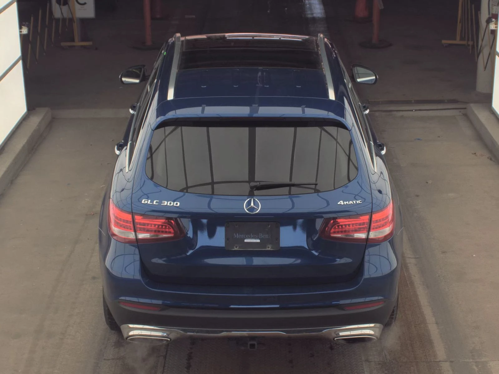 Mercedes-Benz GLC 300 ПОДГРЕВ* КАМЕРА* КЕЙЛЕС* LANE* ASSIST - изображение 6