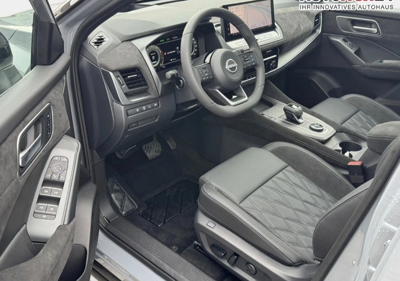 Nissan Qashqai Tekna  Plus  4х4, снимка 12 - Автомобили и джипове - 54346728