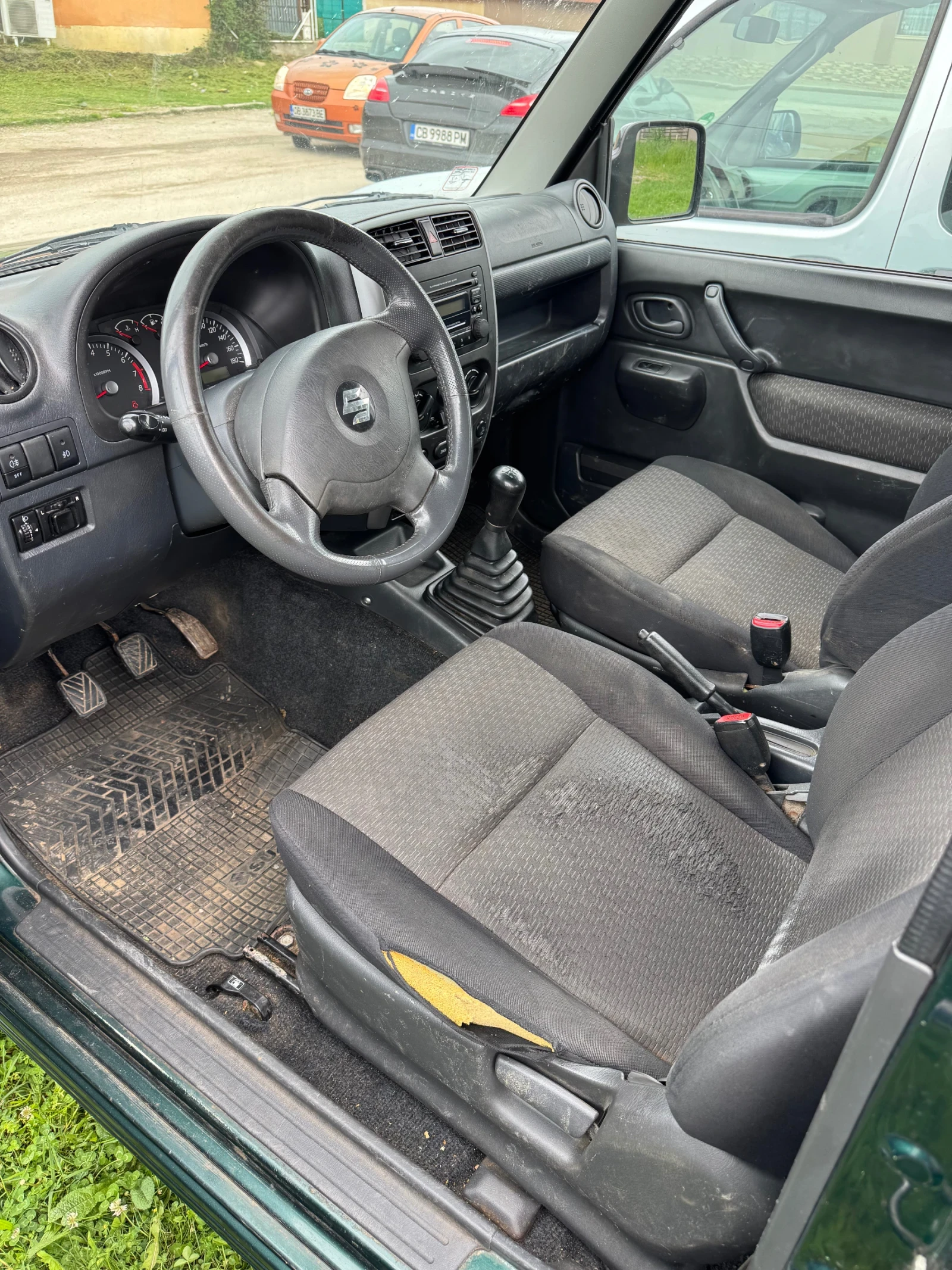 Suzuki Jimny 1.3i, снимка 8 - Автомобили и джипове - 54585742