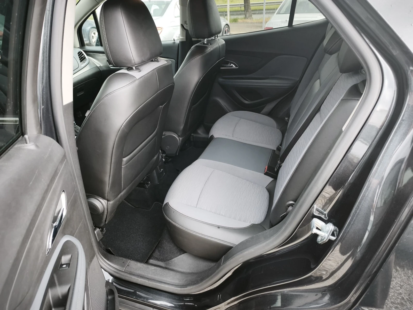 Opel Mokka Avtomat, снимка 9 - Автомобили и джипове - 54608456
