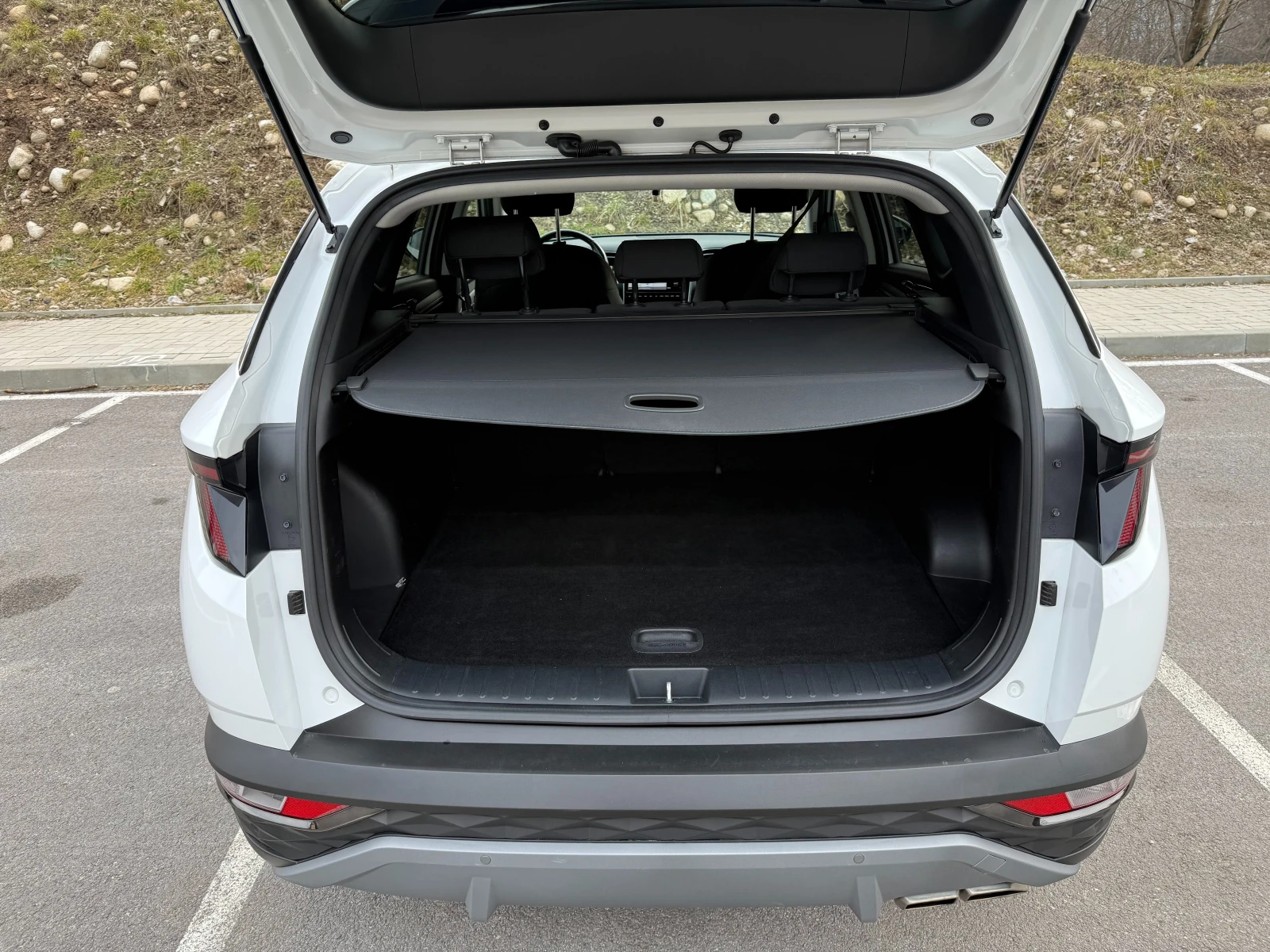 Hyundai Tucson 1.6 HTRAC 48V 4x4, снимка 14 - Автомобили и джипове - 54710821