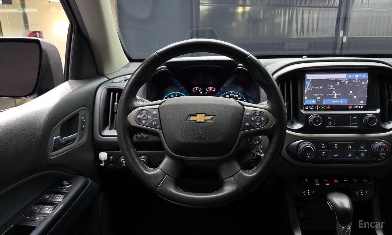 Chevrolet Colorado 3.6* V6 * 4x4 * Automatic, снимка 7 - Автомобили и джипове - 54868803