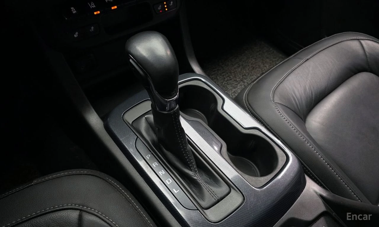 Chevrolet Colorado 3.6* V6 * 4x4 * Automatic, снимка 11 - Автомобили и джипове - 54868803