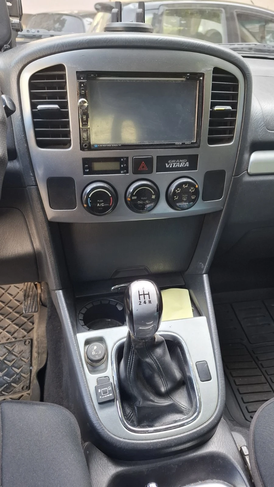 Suzuki Grand vitara 2.5, снимка 7 - Автомобили и джипове - 56247242