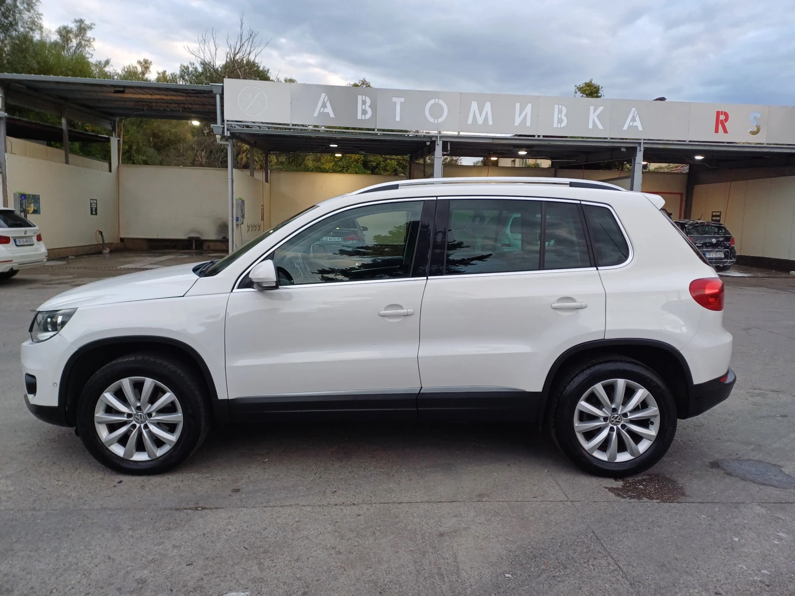 VW Tiguan FACELIFT, снимка 7 - Автомобили и джипове - 56629470