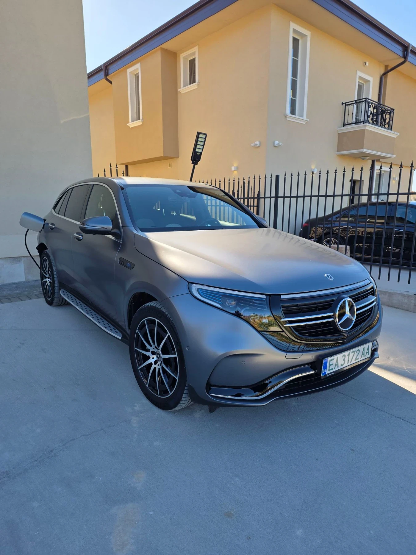 Mercedes-Benz EQC Eqc 400 AMG, снимка 11 - Автомобили и джипове - 56665856