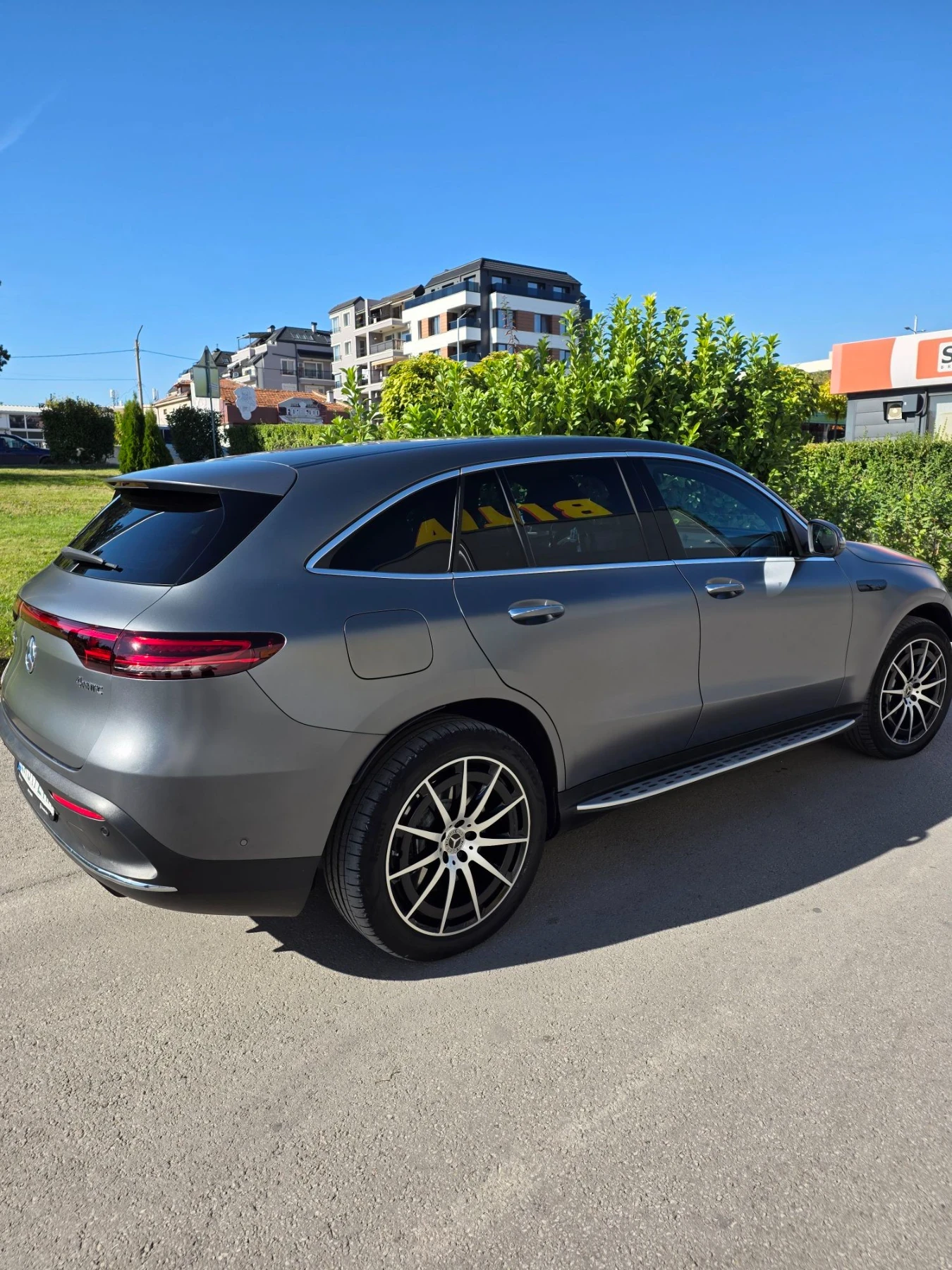 Mercedes-Benz EQC Eqc 400 AMG, снимка 3 - Автомобили и джипове - 56665856